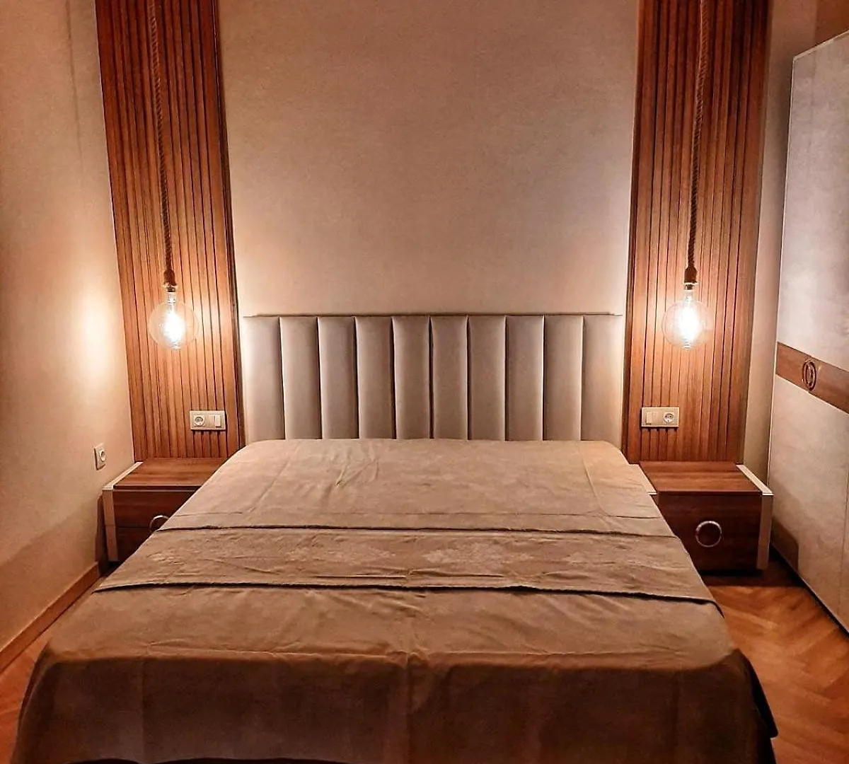 Ferienwohnung Sea Light Burgas City Apartment